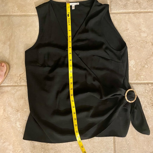 NWOT: Maurices vest, size m - Picture 3 of 3